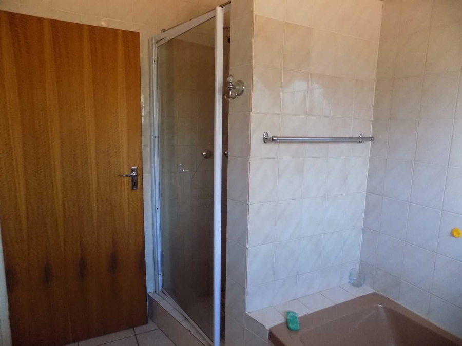 4 Bedroom Property for Sale in Universitas Ridge Free State